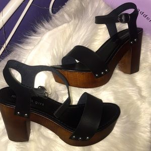BRAND NEW! Madden Girl Lift Platform Sandals